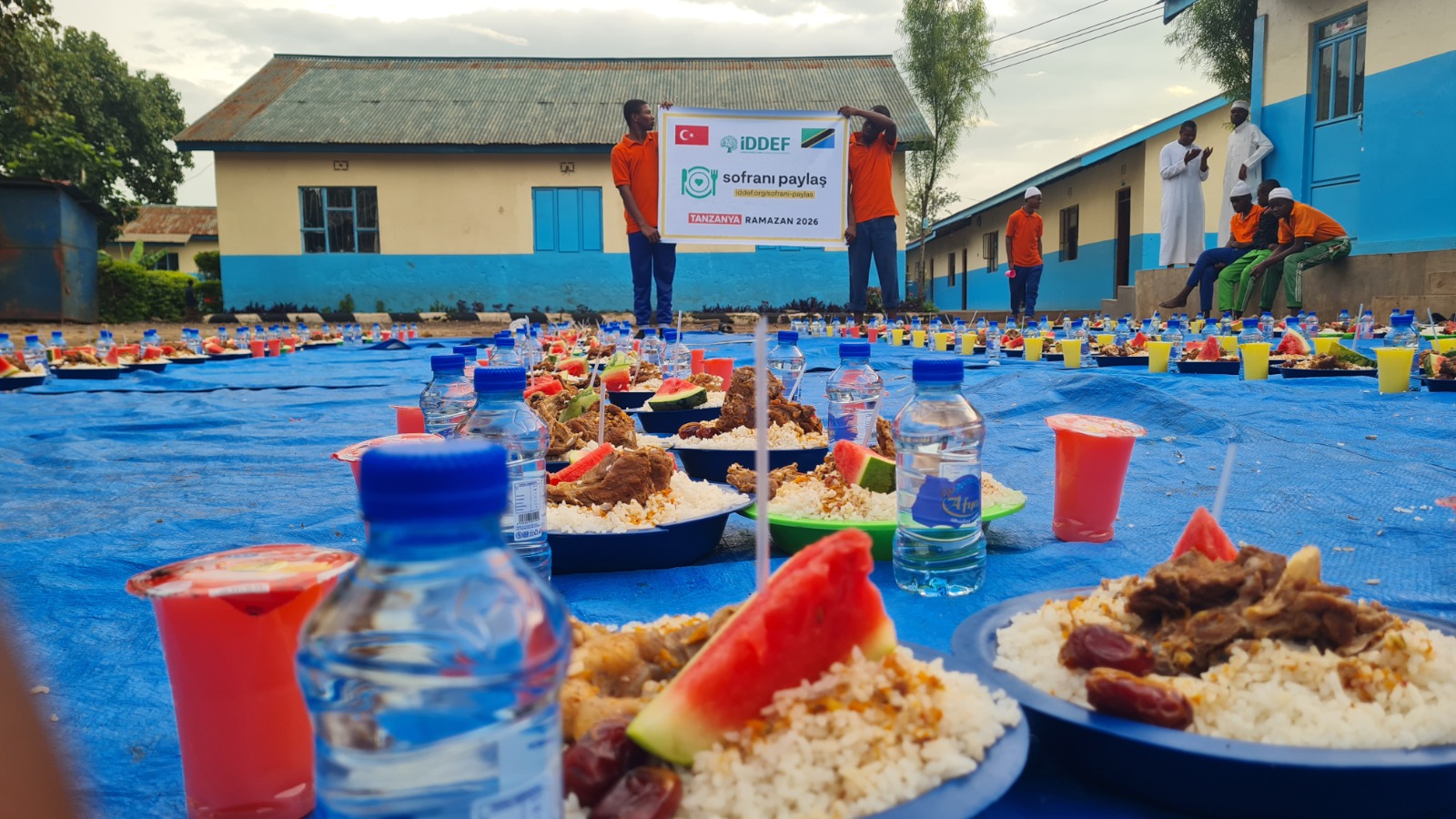 Food distribution to families in need - Ahsante Foundation Tanzania humanitarian work